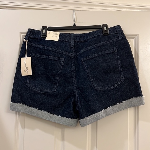 Universal Thread ladies Jean shorts - Picture 5 of 8